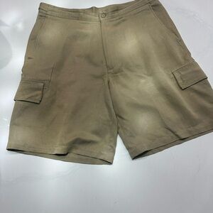 Claiborne Tan Cargo Shorts with Classic Design